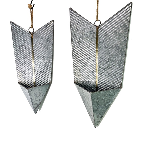Other - Arrow Galvanized Metal Tin Hanging Wall Planter